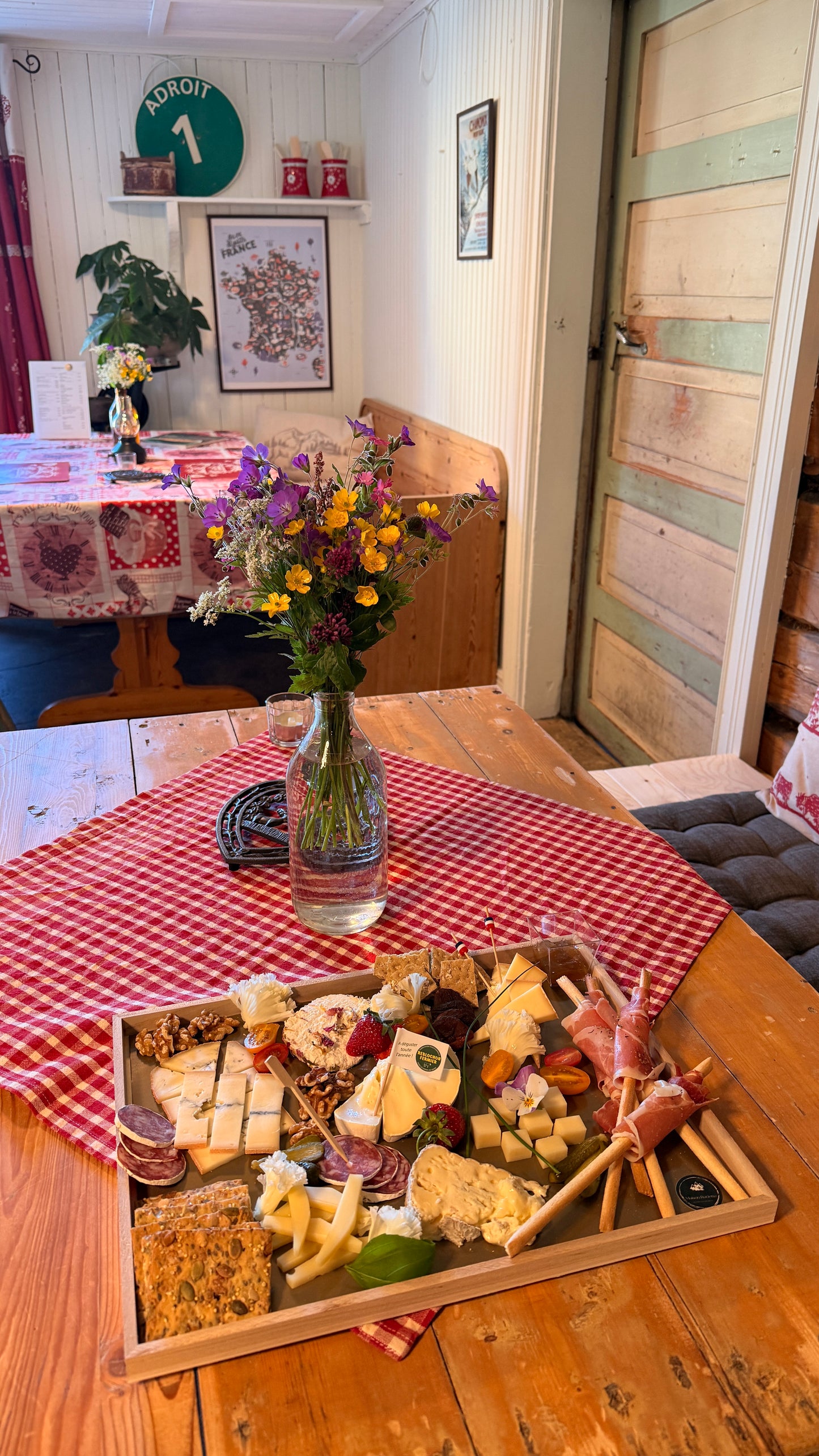 Maison Raclette-bricka (4–5 pers.) – att ta med